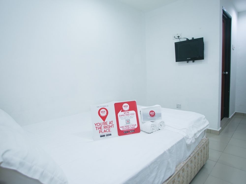 קואלה סלאנגור Oyo 988 Malawati Ria Hotel מראה חיצוני תמונה