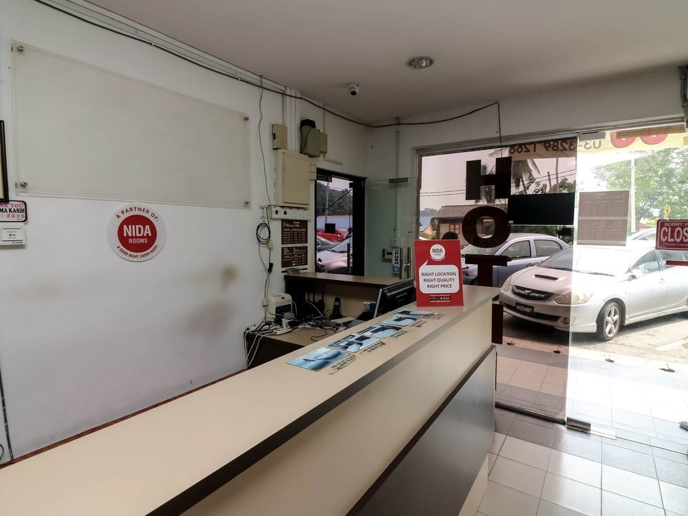 קואלה סלאנגור Oyo 988 Malawati Ria Hotel מראה חיצוני תמונה