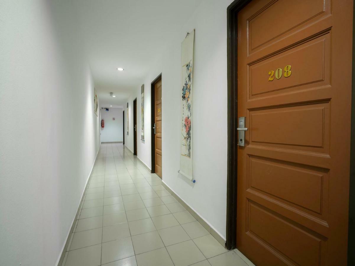 קואלה סלאנגור Oyo 988 Malawati Ria Hotel מראה חיצוני תמונה